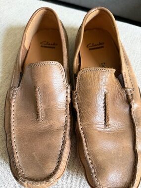 Clarks Men’s Tan Leather Slip-On Loafers